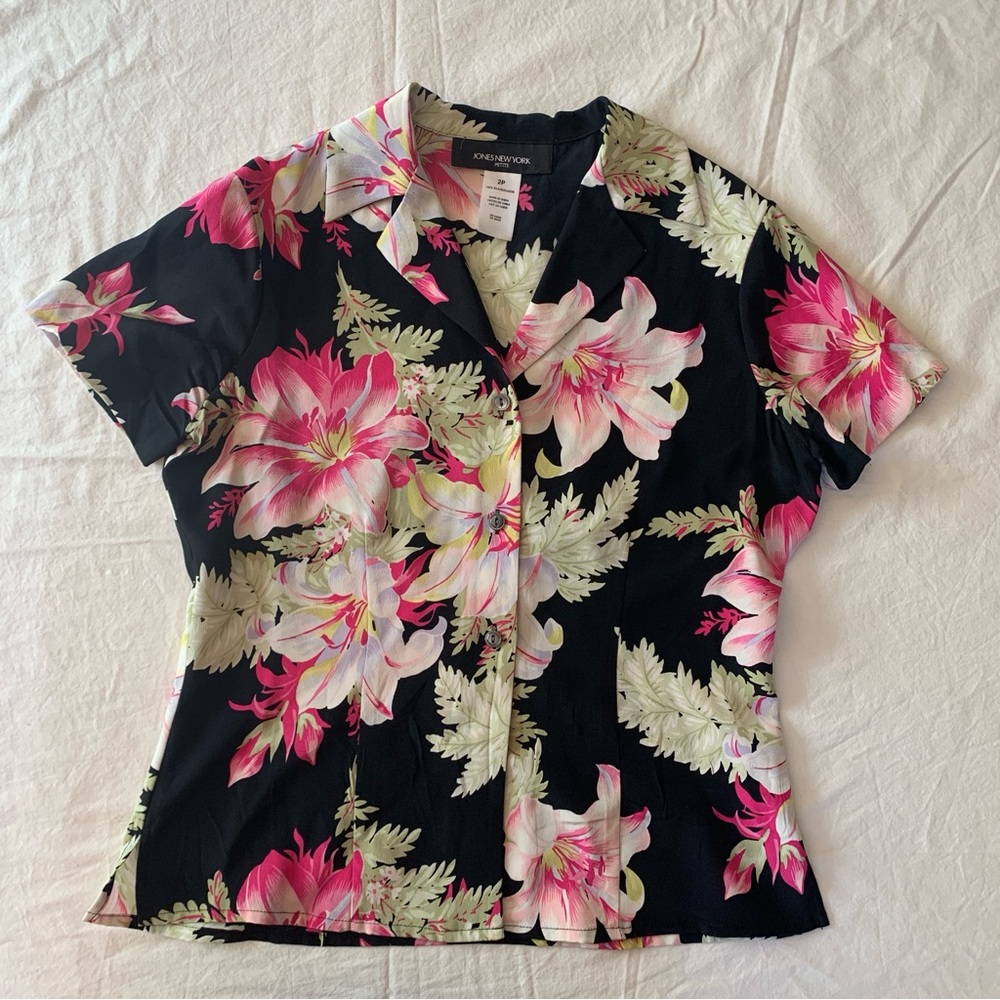 Jones New York Black Floral Silk Short-Sleeve Button Front Blouse